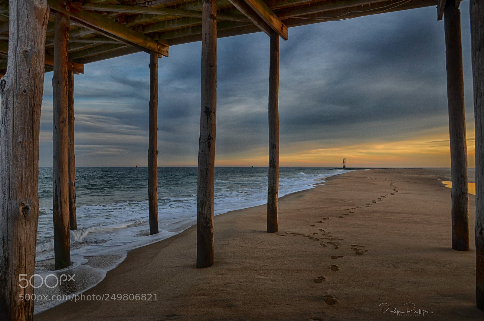 Nikon D5100 sample photo. Footprints at sunset photography