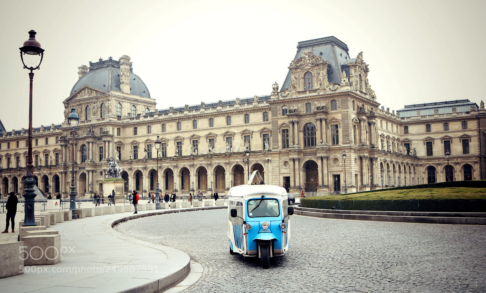 Canon EOS 750D (EOS Rebel T6i / EOS Kiss X8i) sample photo. Paris photography