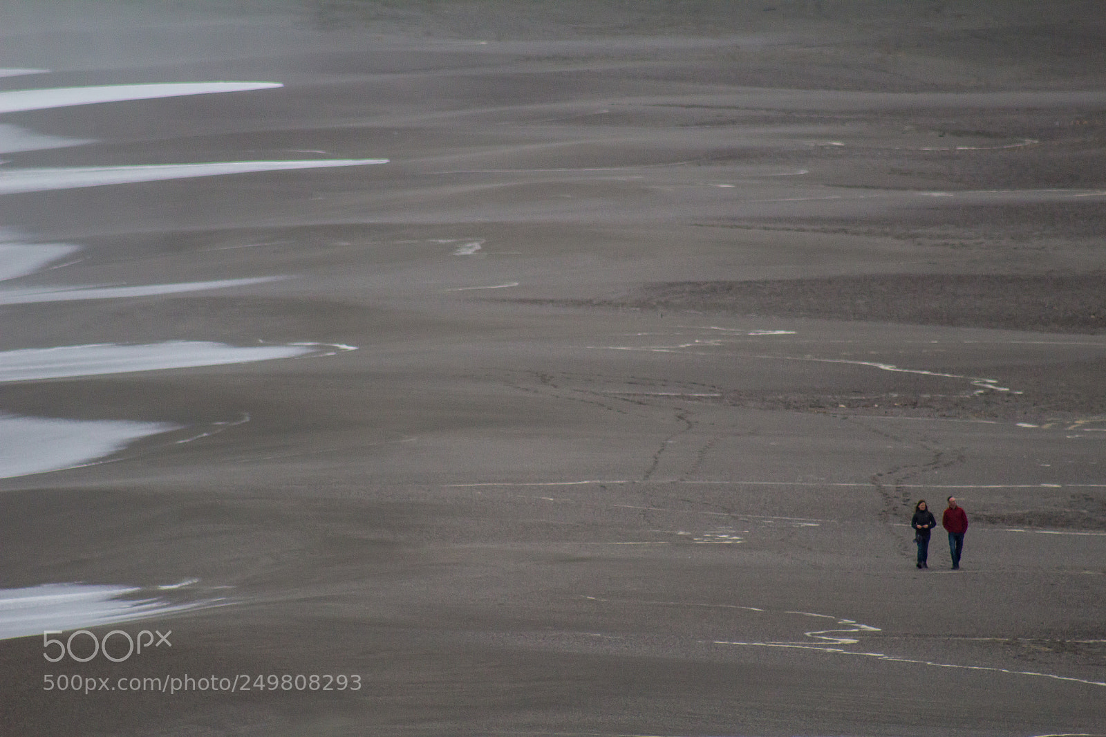 Canon EOS 1200D (EOS Rebel T5 / EOS Kiss X70 / EOS Hi) sample photo. Beach tracks photography