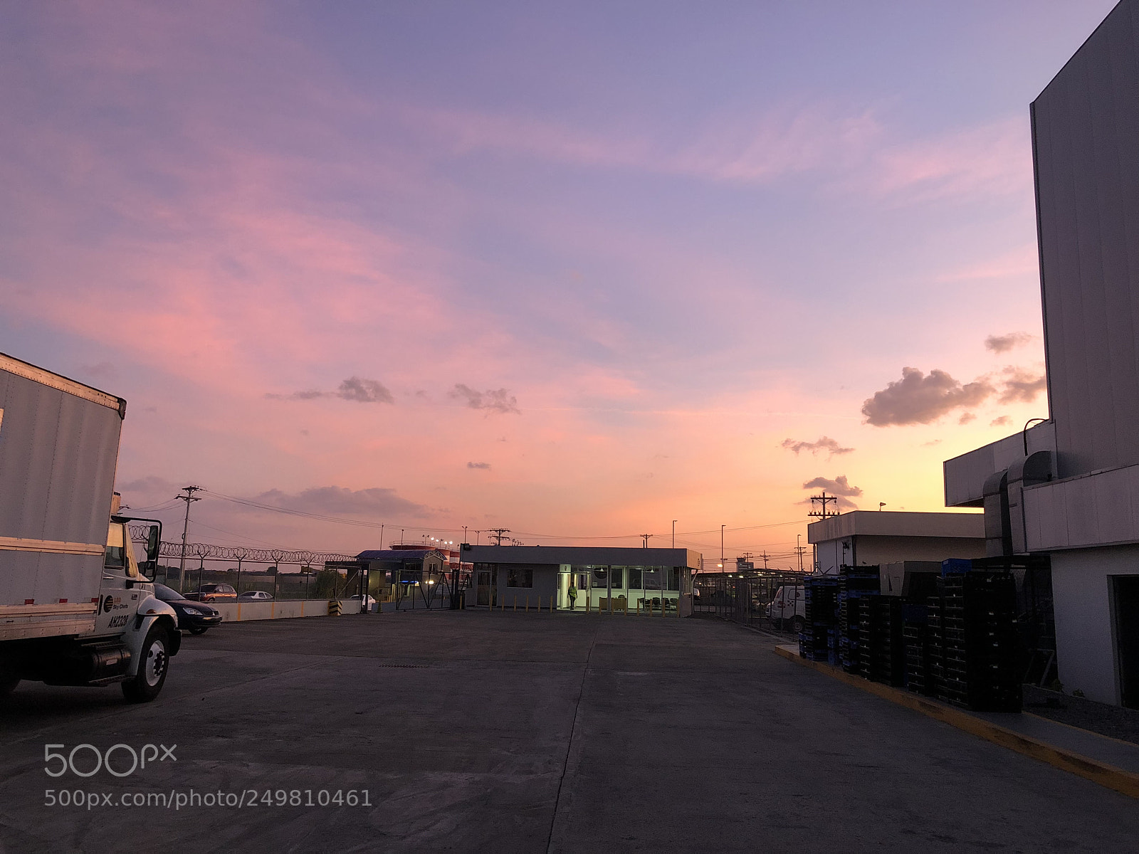 Apple iPhone 8 Plus sample photo. Untitled photography