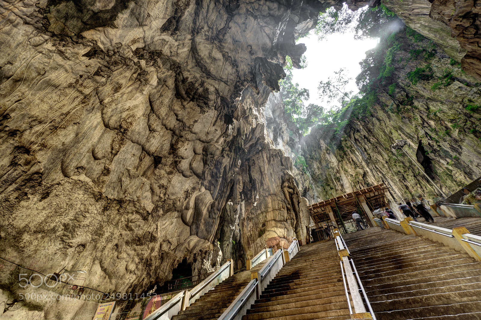 Sony a6000 sample photo. Batu caves photography