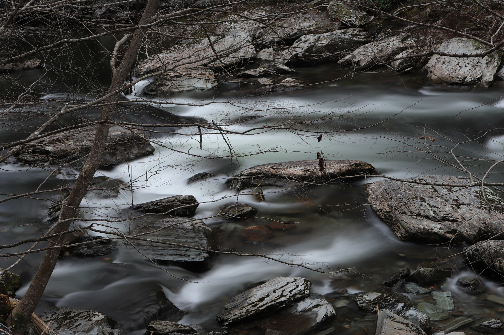 Canon EOS 200D (EOS Rebel SL2 / EOS Kiss X9) sample photo. Jagged rapids photography