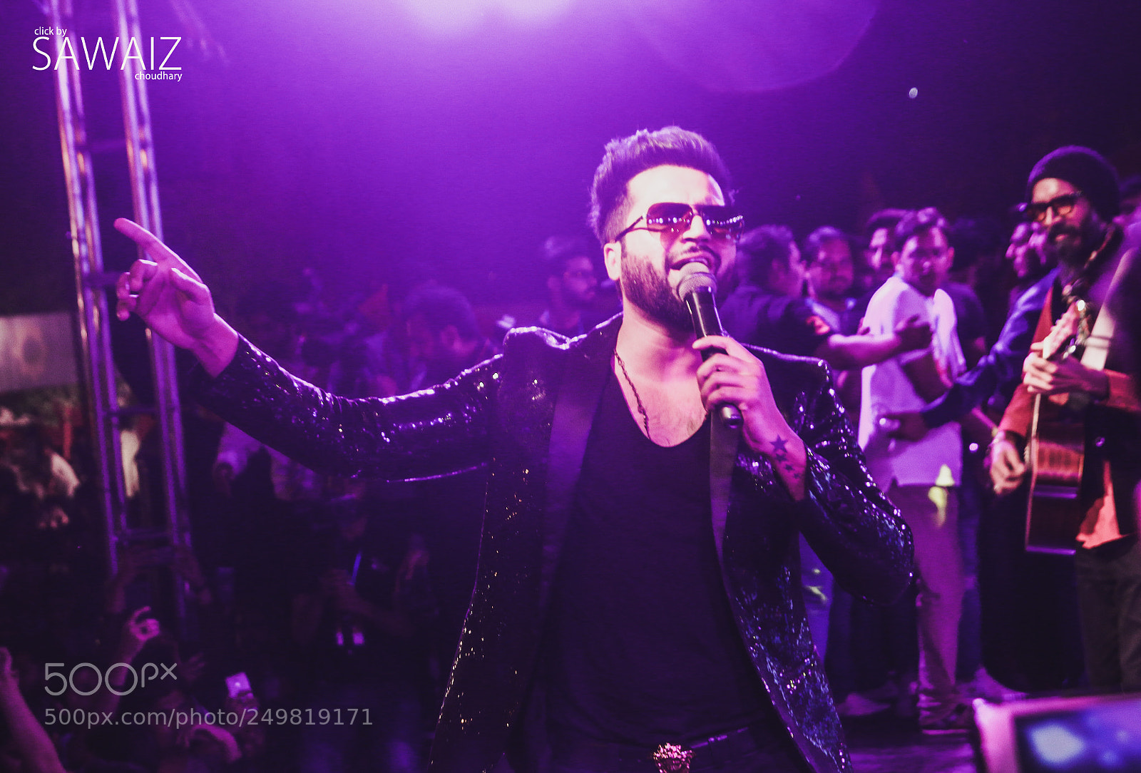 Canon EOS 70D sample photo. Falak live in concert photography