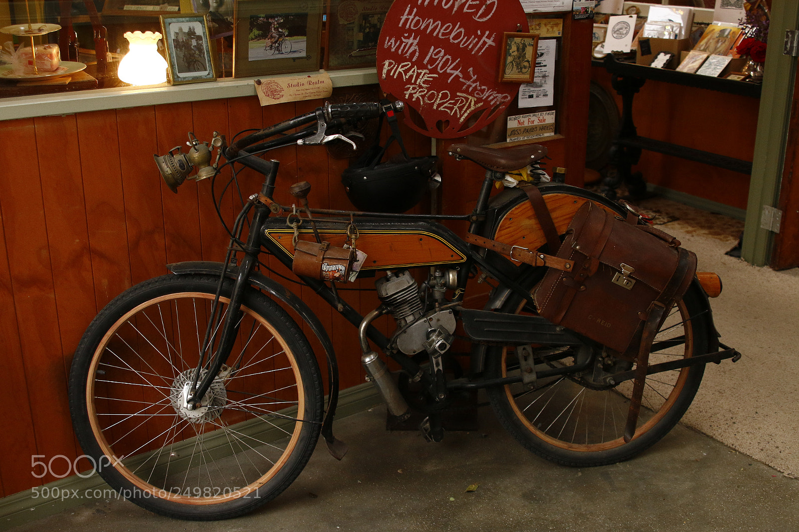 Canon EOS 70D sample photo. Old is gold photography