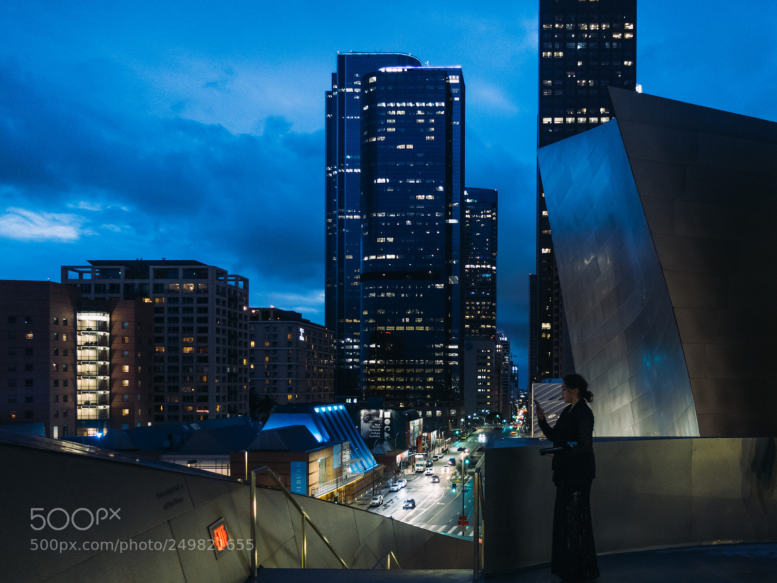 Canon PowerShot G9 X Mark II sample photo. Blue night photography