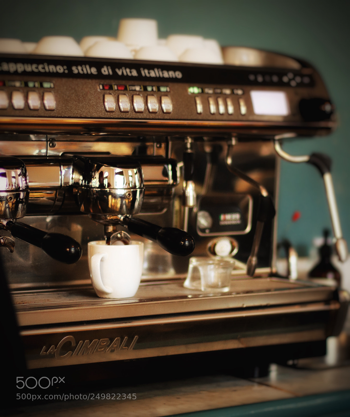 Canon EOS 800D (EOS Rebel T7i / EOS Kiss X9i) sample photo. Capuccino photography