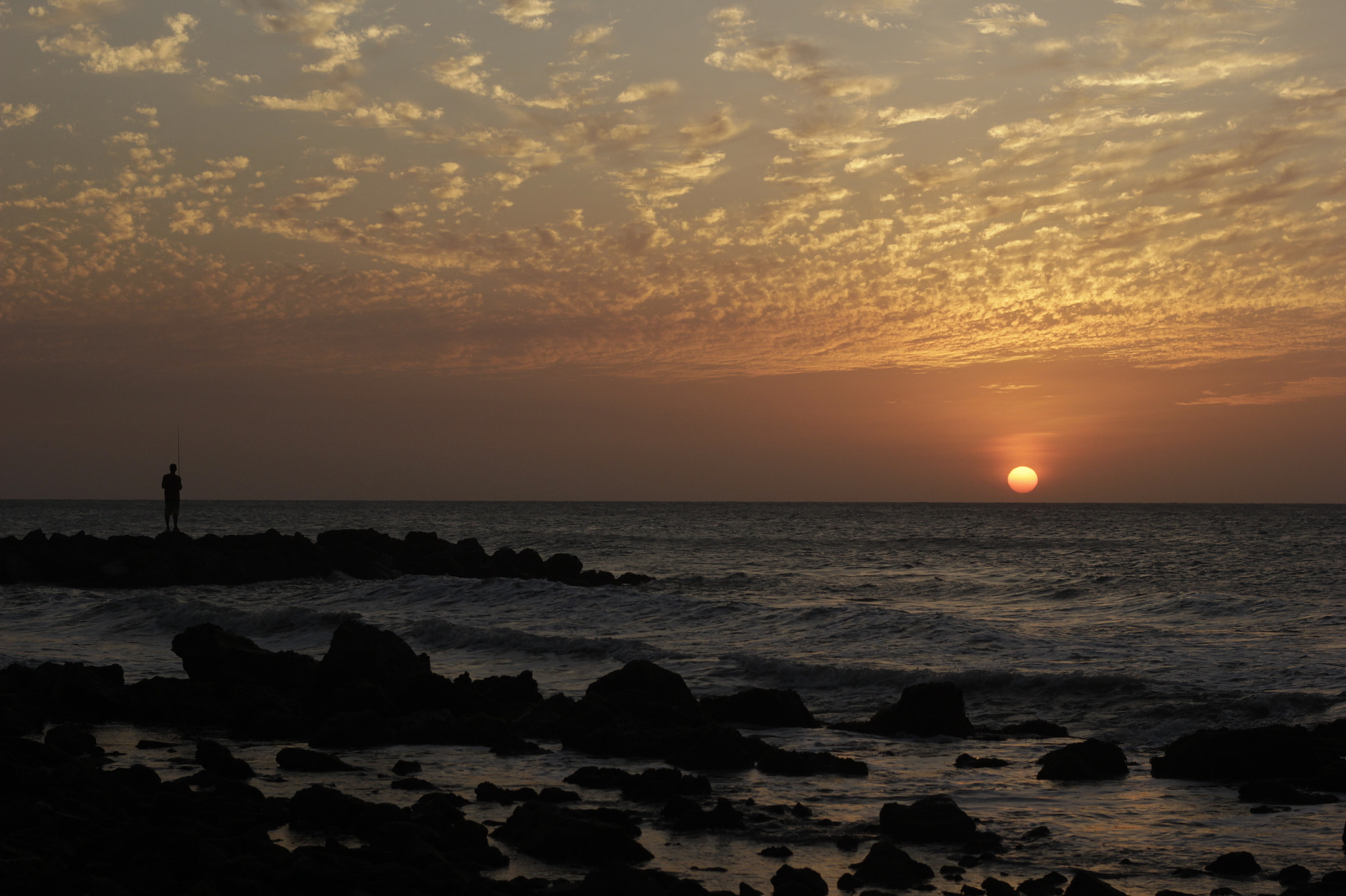 Canon EOS 600D (Rebel EOS T3i / EOS Kiss X5) sample photo. Empire of the sun photography