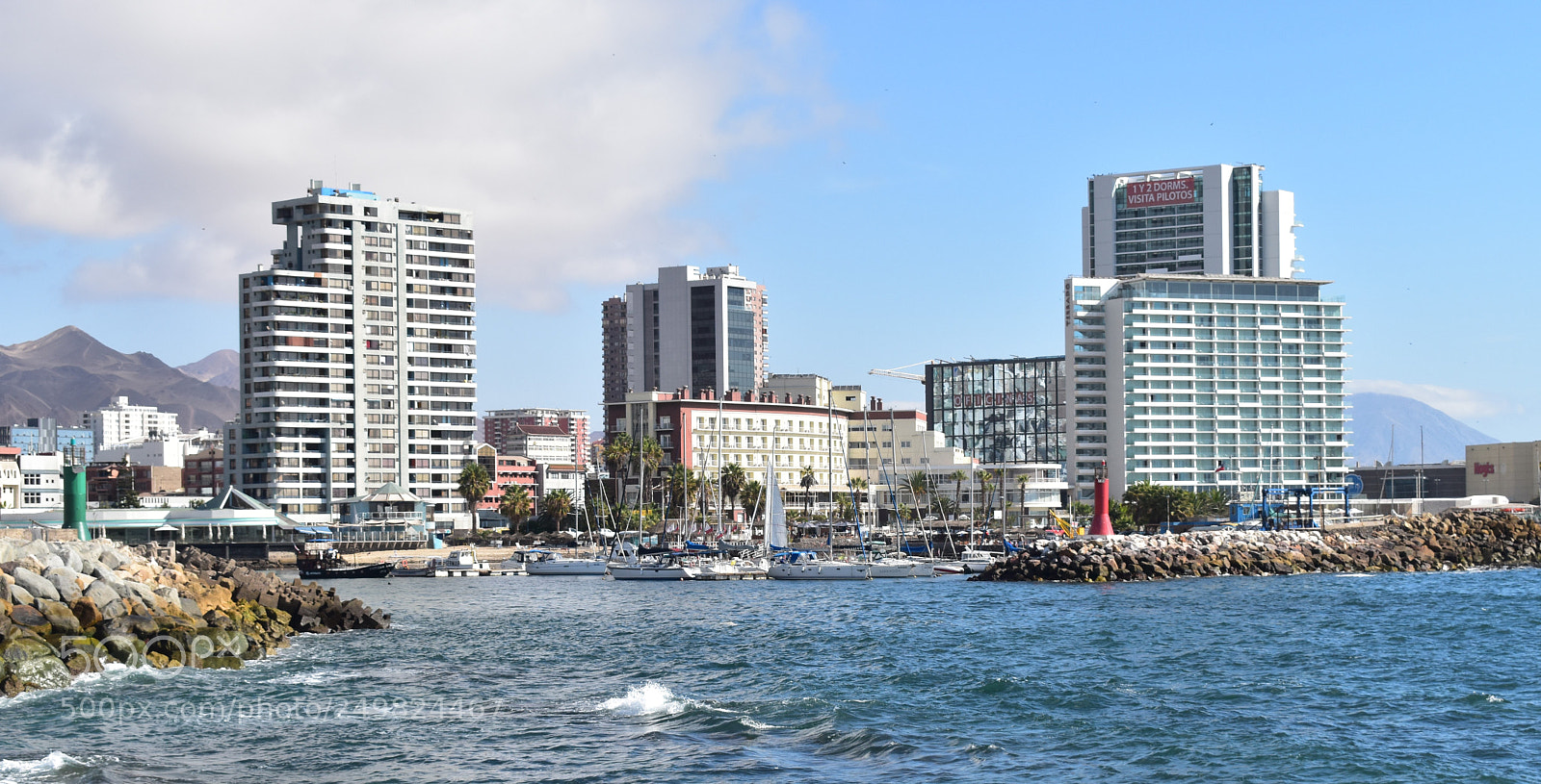 Nikon D5500 sample photo. Buildings in the bay photography
