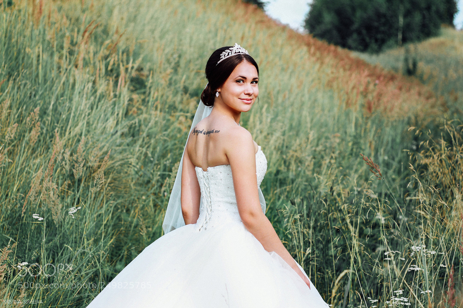 Canon EOS 600D (Rebel EOS T3i / EOS Kiss X5) sample photo. Beautiful bride photography