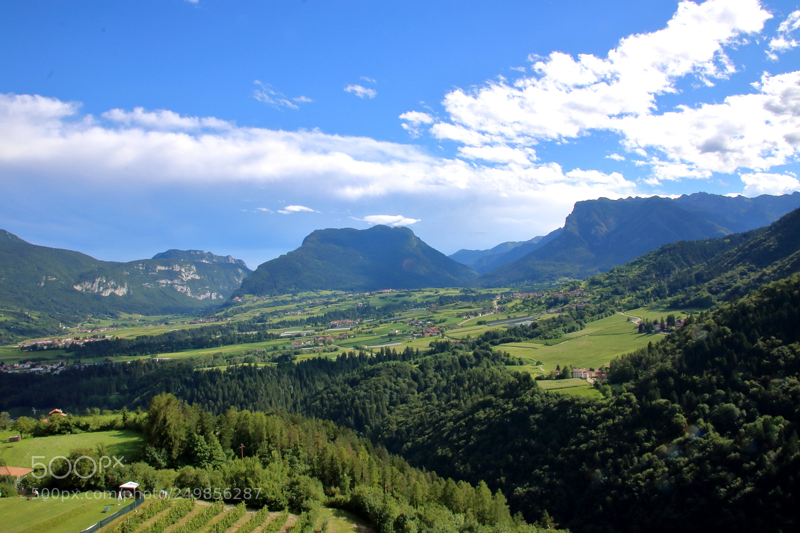 Canon EOS 750D (EOS Rebel T6i / EOS Kiss X8i) sample photo. Bleggio from stenico photography