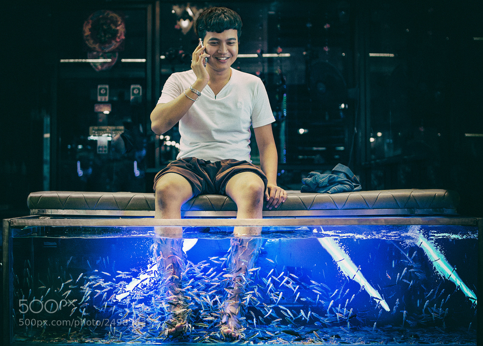 Canon EOS 60D sample photo. Doctor fish - pedicure photography