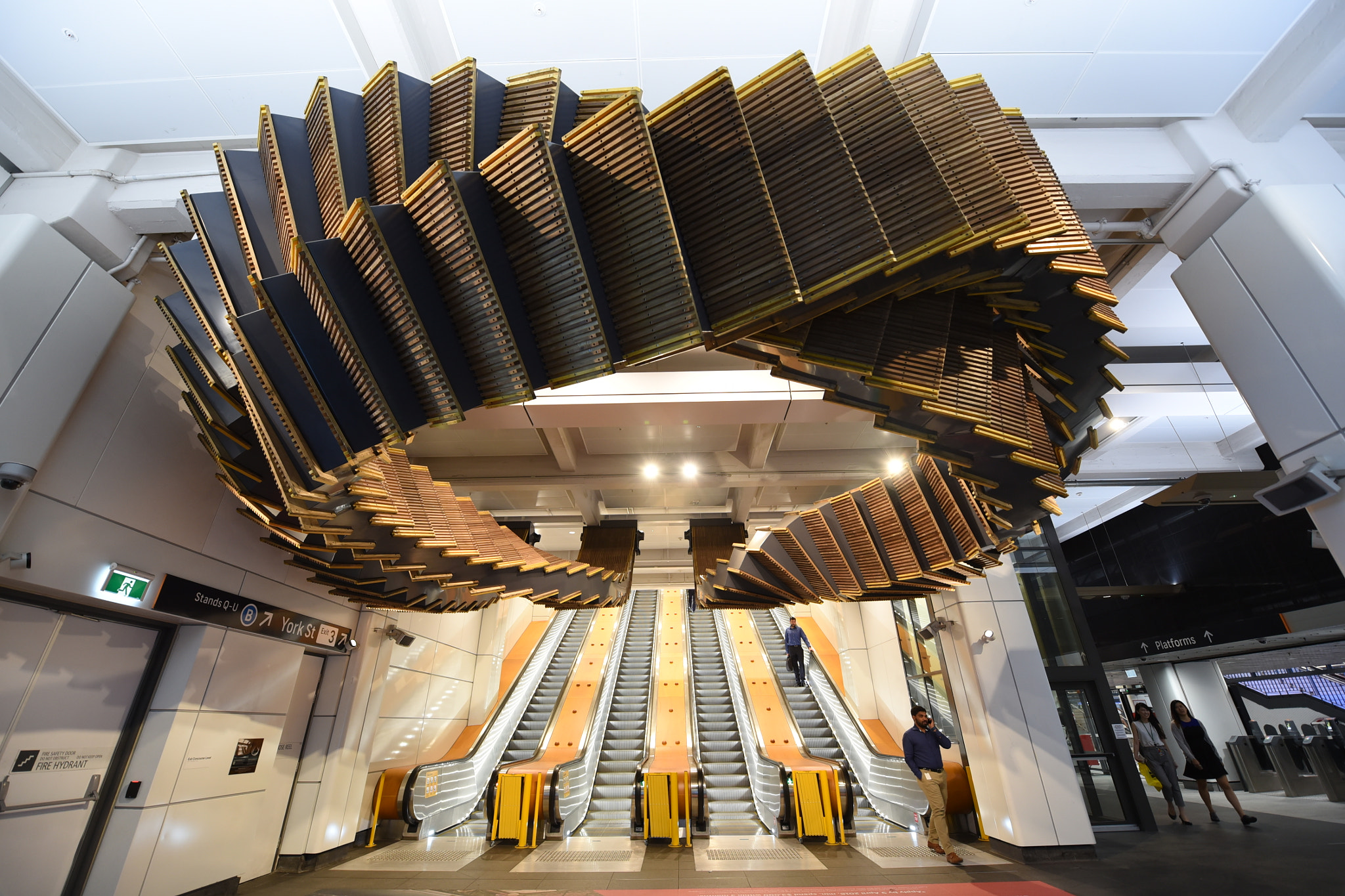 Nikon AF-S Nikkor 14-24mm F2.8G ED sample photo. Escalator.. photography