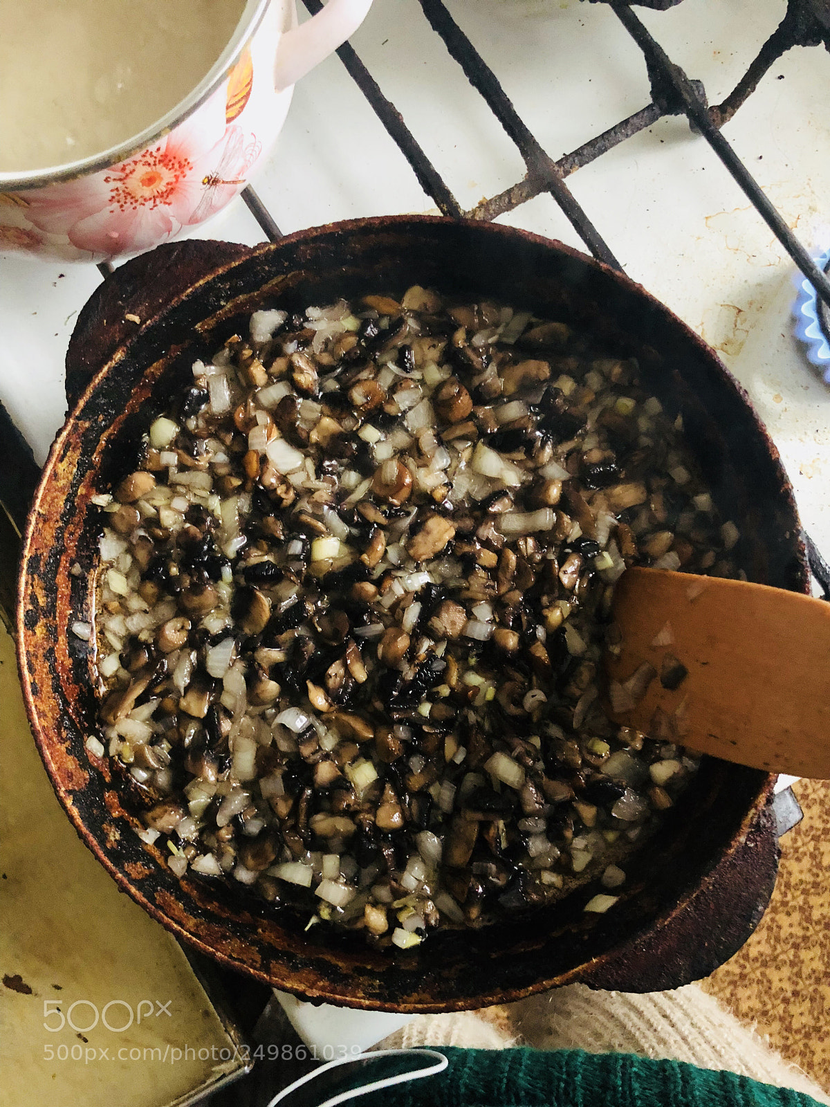 Apple iPhone X sample photo. Making the lunch for photography