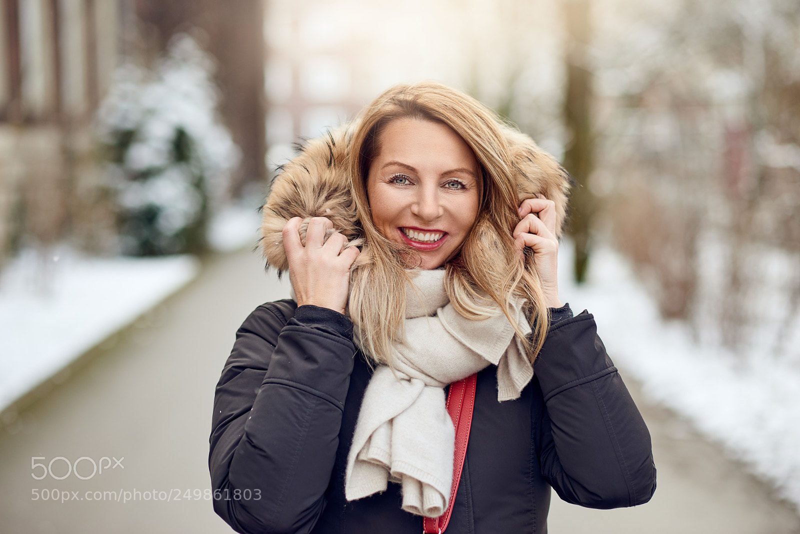 Nikon D800 sample photo. Friendly young blond woman photography