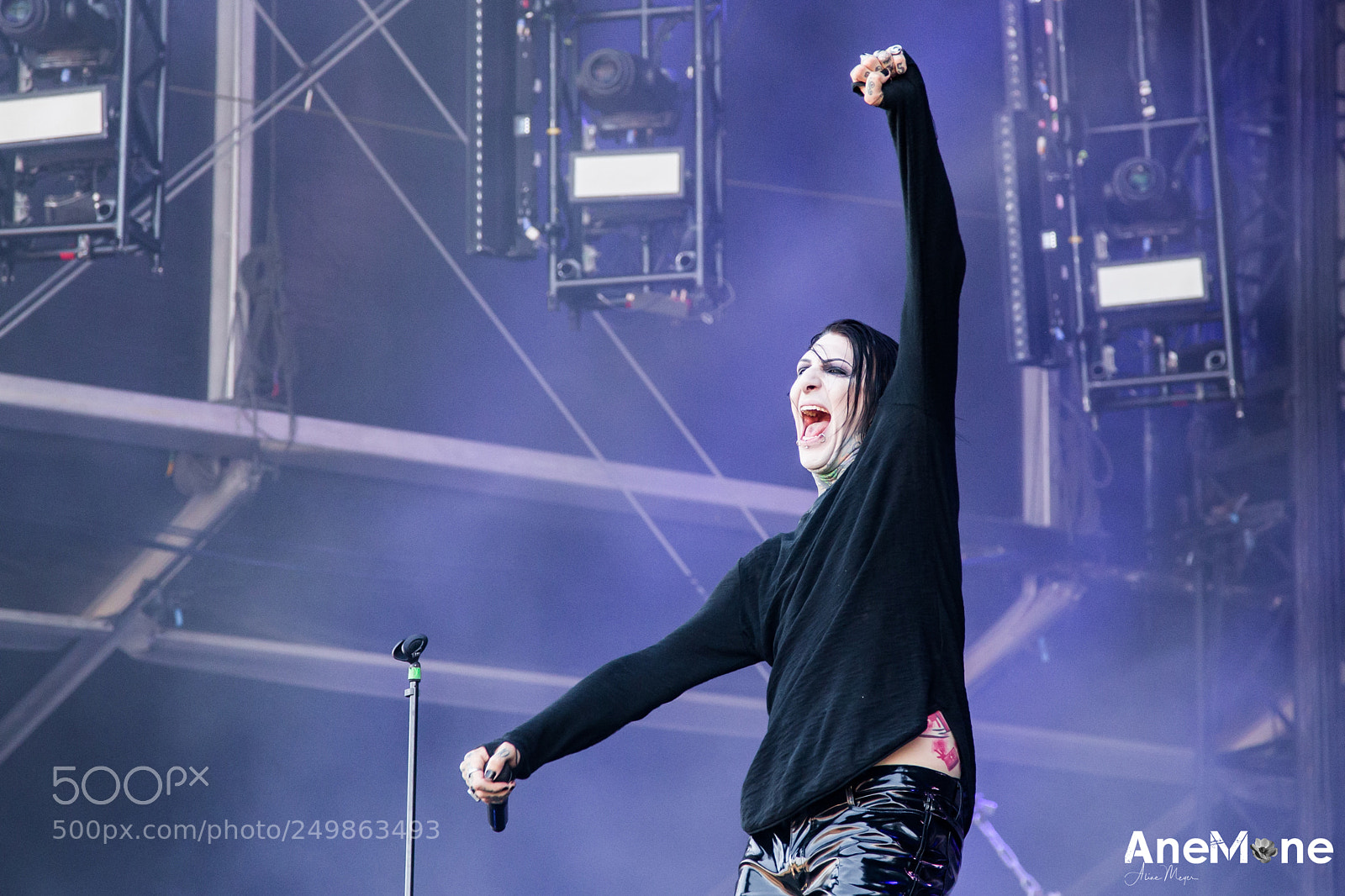 Canon EOS-1D X sample photo. Motionless in white photography