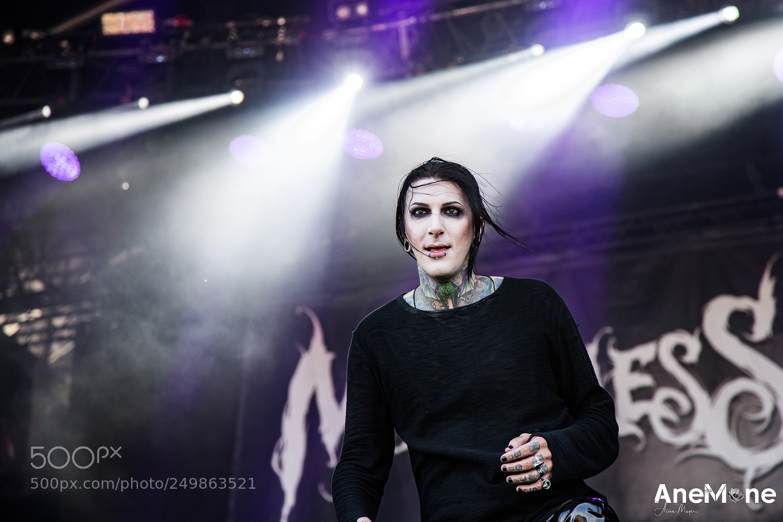 Canon EOS-1D X sample photo. Motionless in white photography