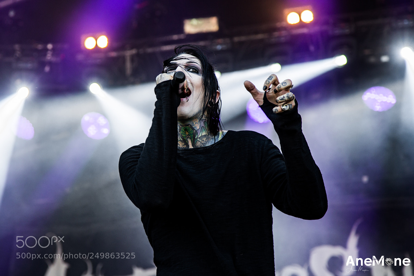 Canon EOS-1D X sample photo. Motionless in white photography