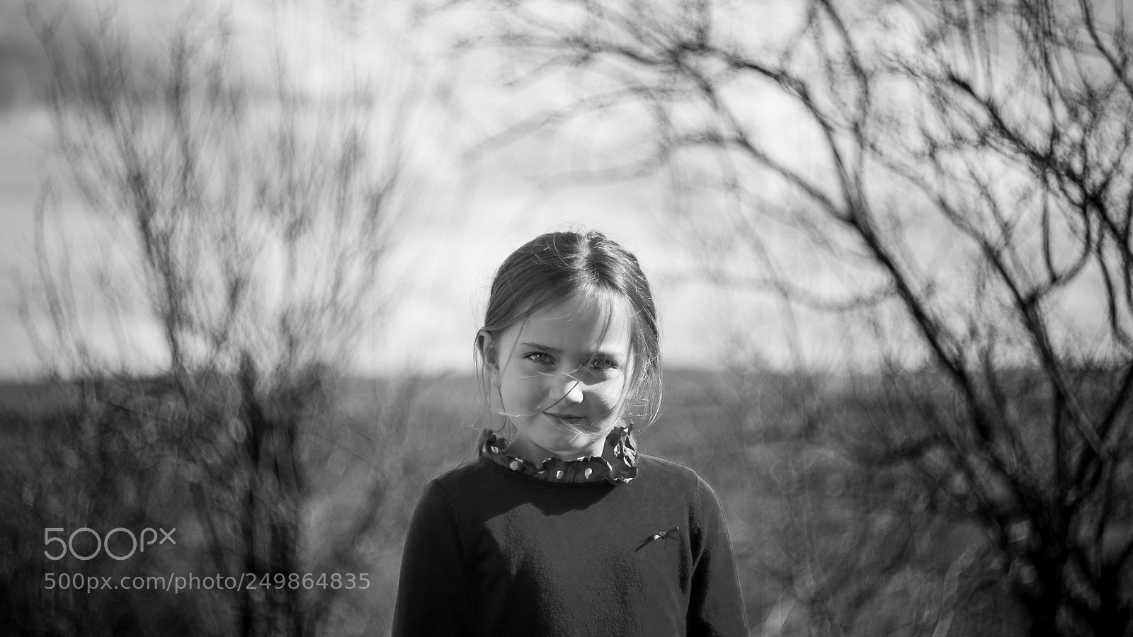 Fujifilm X-T1 sample photo. Russian glass and french photography