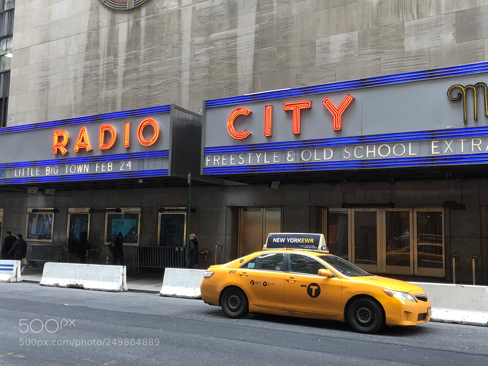 Apple iPhone X sample photo. Radio city photography