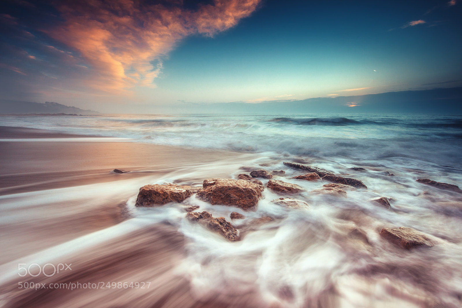 Canon EOS 5D Mark IV sample photo. Sunrise over the beach photography