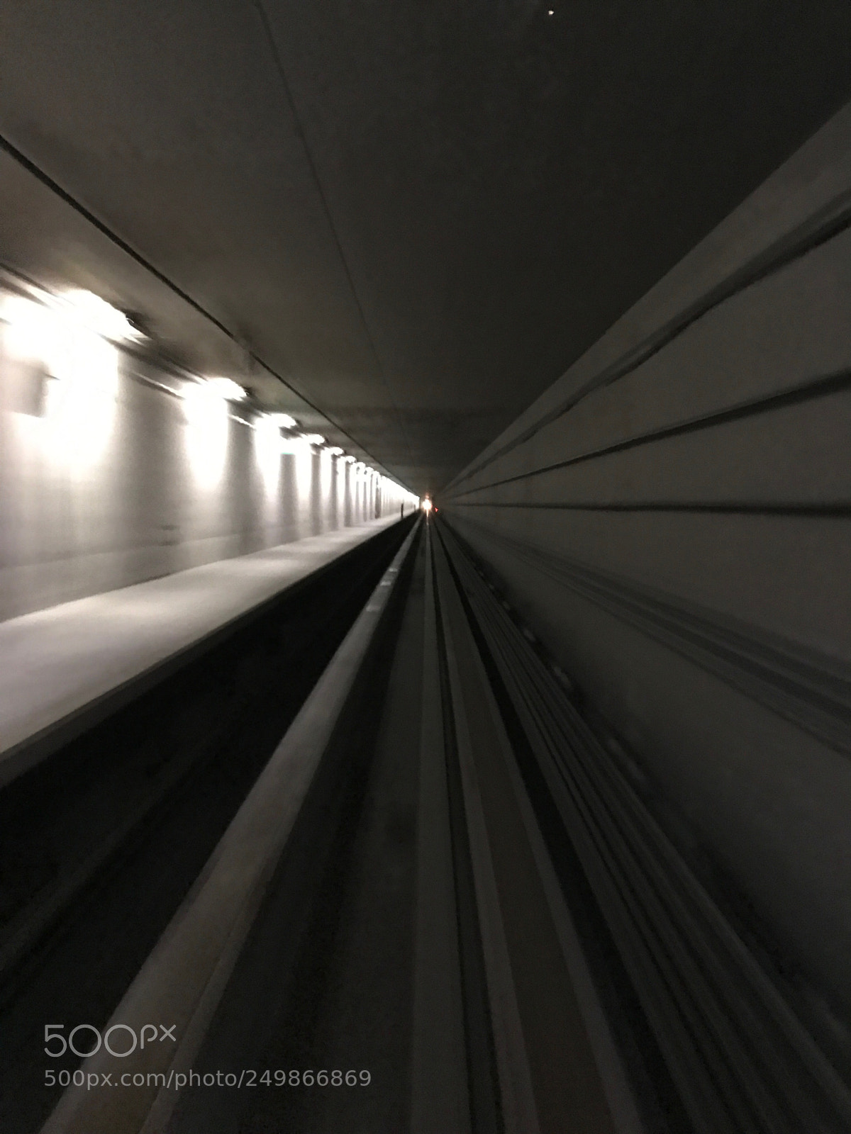 Apple iPhone 7 Plus sample photo. Tunnel photography