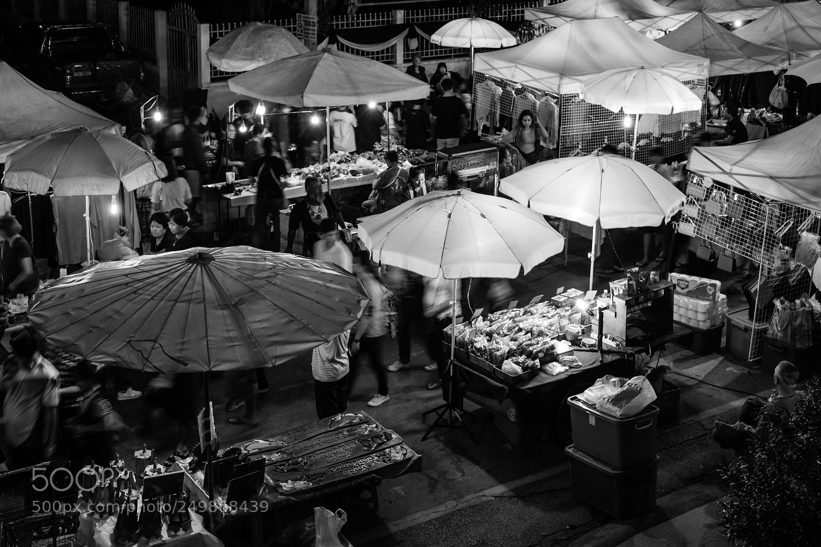 Nikon D4 sample photo. Night market, chiang rai photography