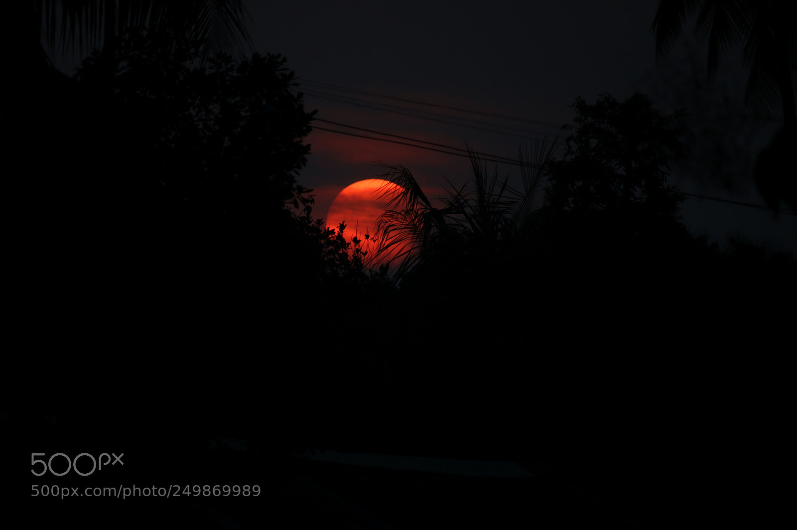 Canon EOS 70D sample photo. Dark sun photography