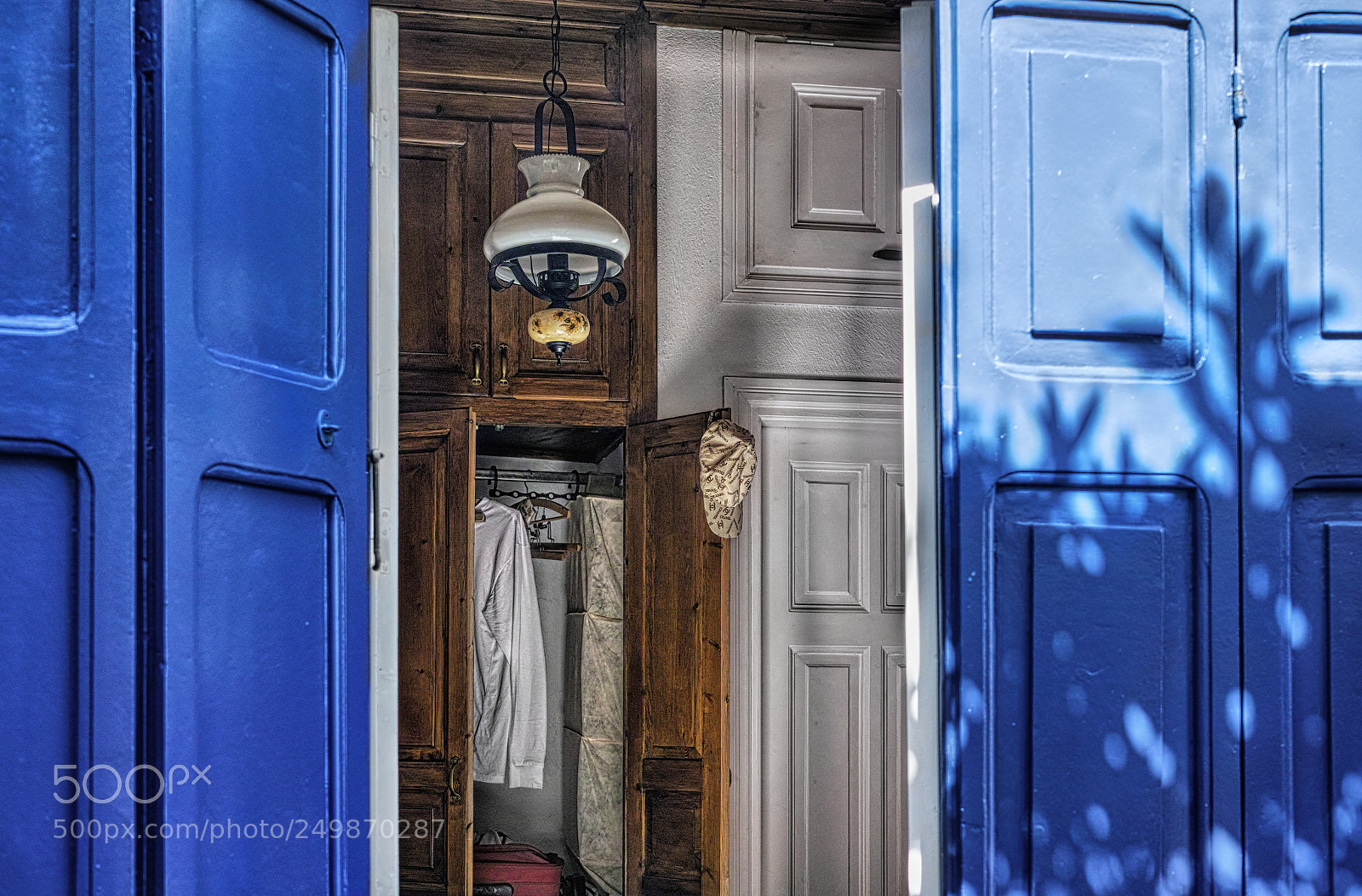 Sigma DP2 Merrill sample photo. Intimate look skopelos town photography