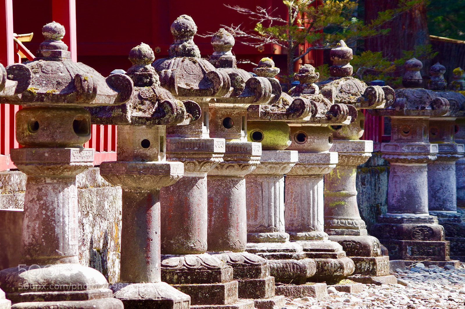 Pentax K-S2 sample photo. Row of tourou. photography