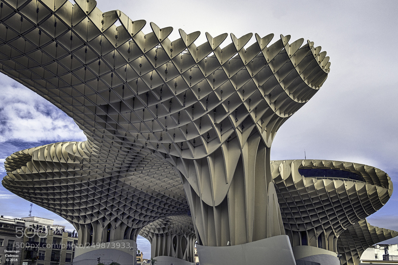 Olympus OM-D E-M10 II sample photo. Metropol parasol photography