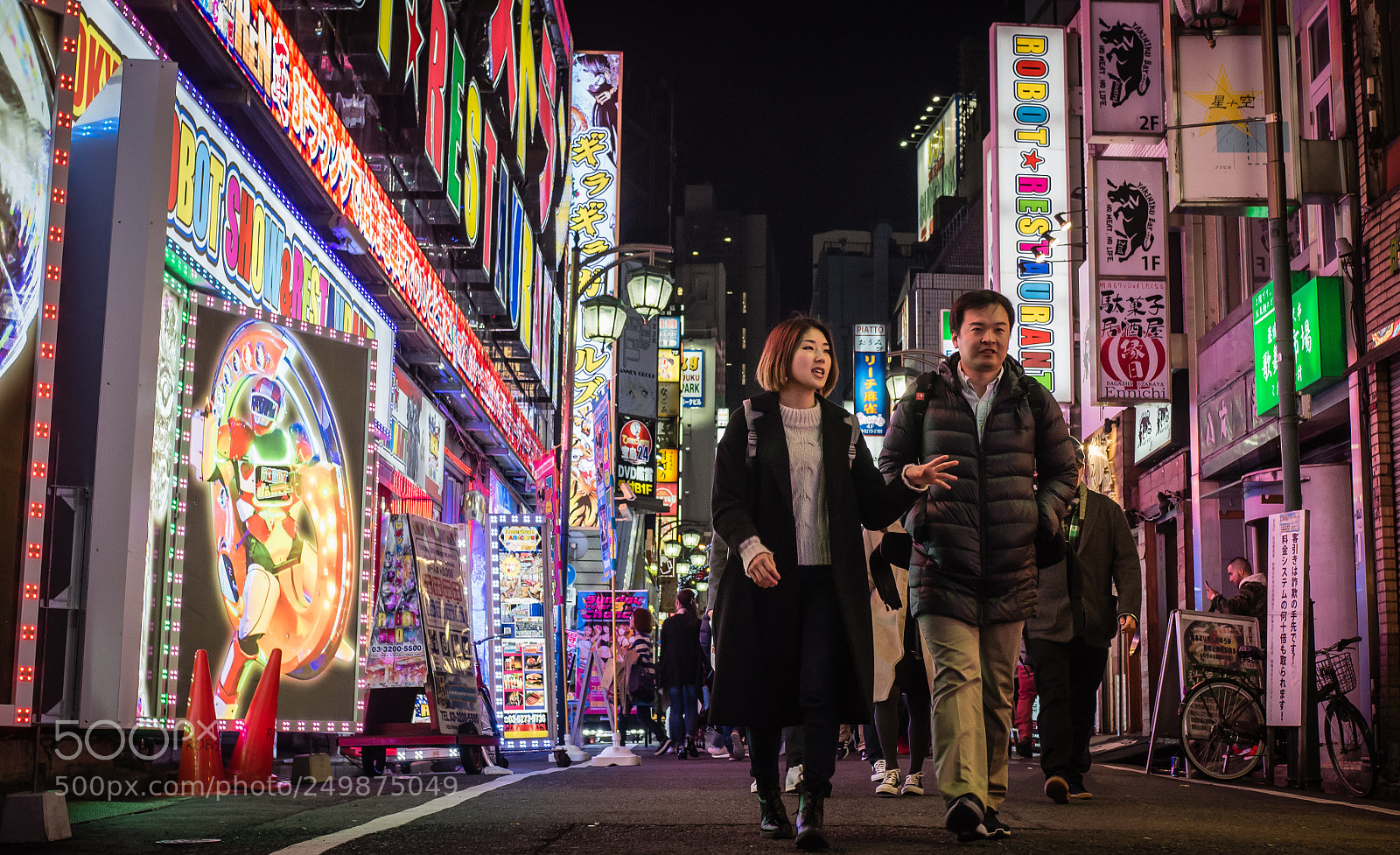 Olympus OM-D E-M10 sample photo. Shinjuku by night photography