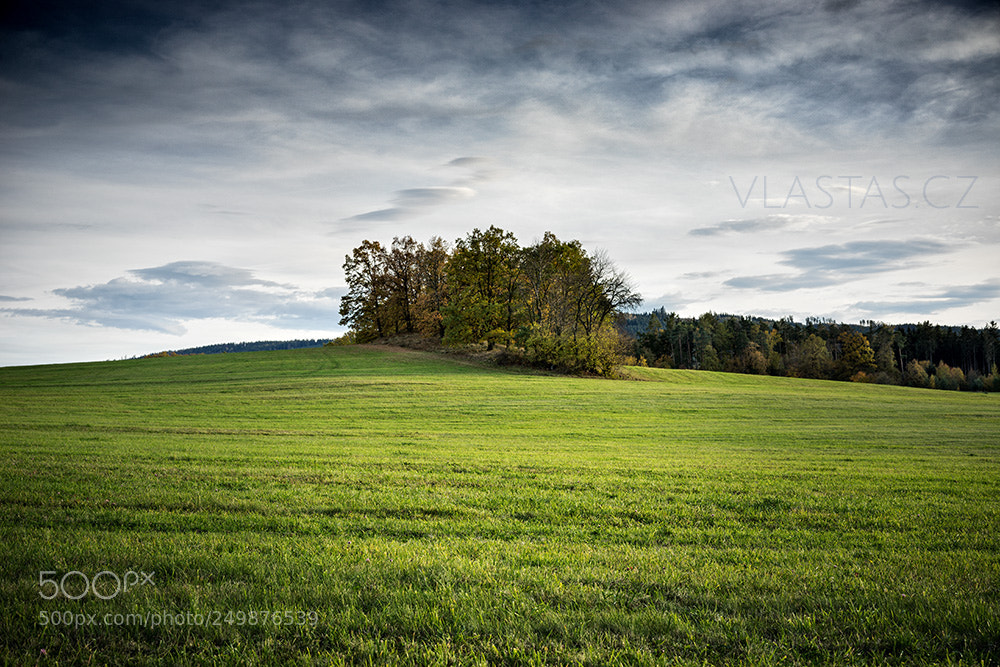 Sony a7R sample photo. Small green hill with photography