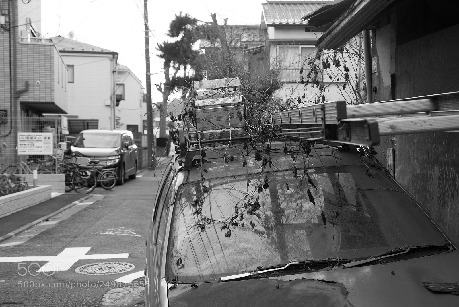 Sony a7S sample photo. Abandoned car photography