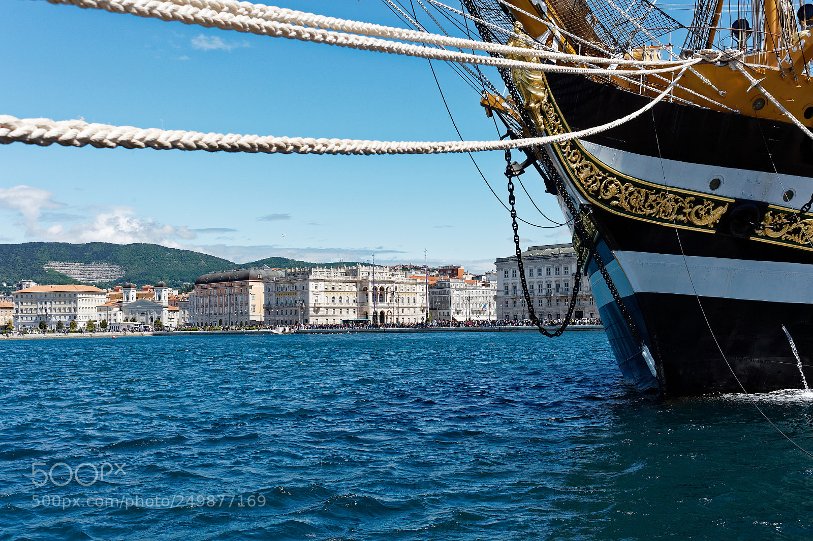 Canon EOS-1Ds Mark II sample photo. Amerigo vespucci in trieste photography