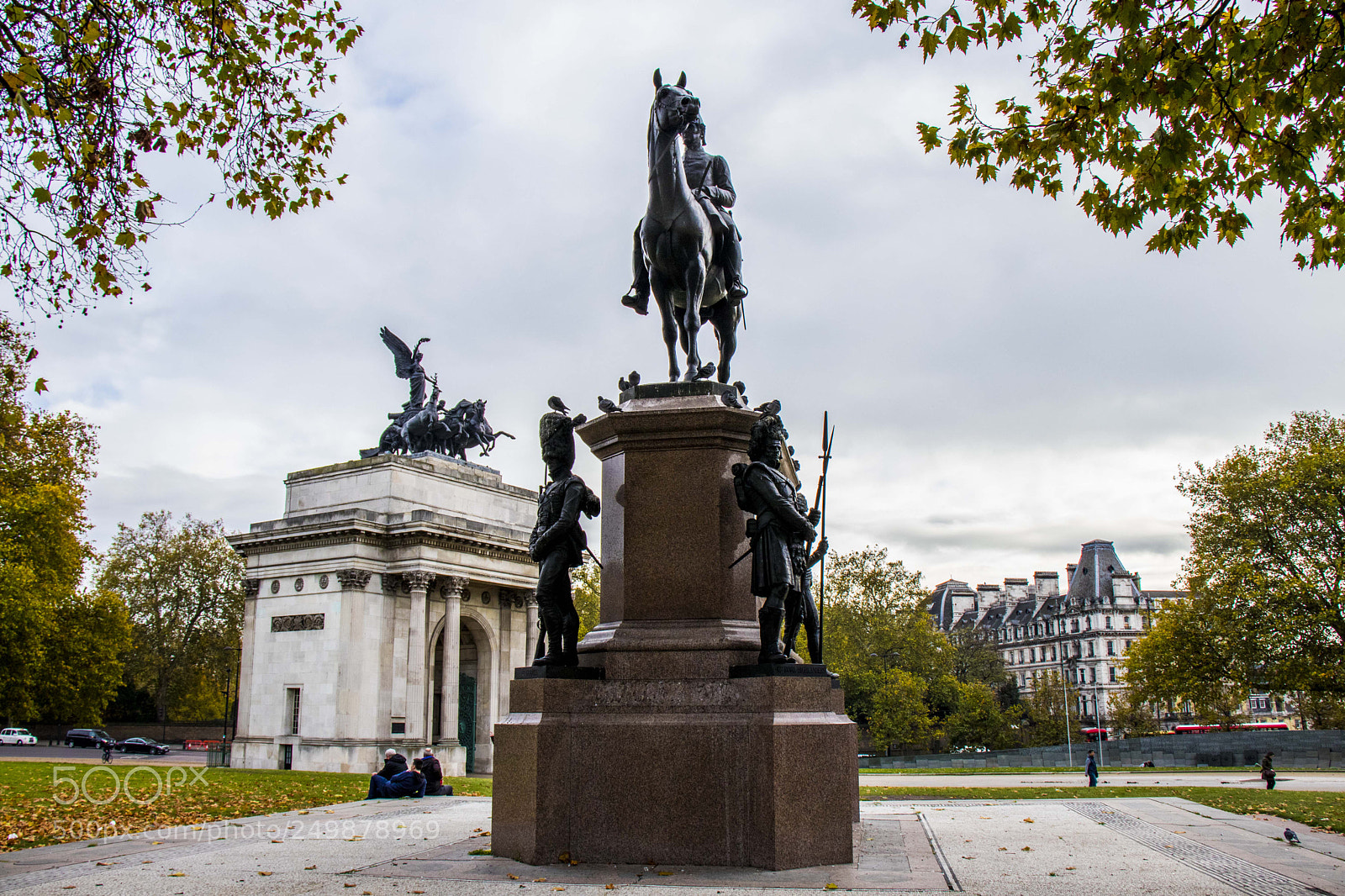 Canon EOS 800D (EOS Rebel T7i / EOS Kiss X9i) sample photo. Hyde park photography