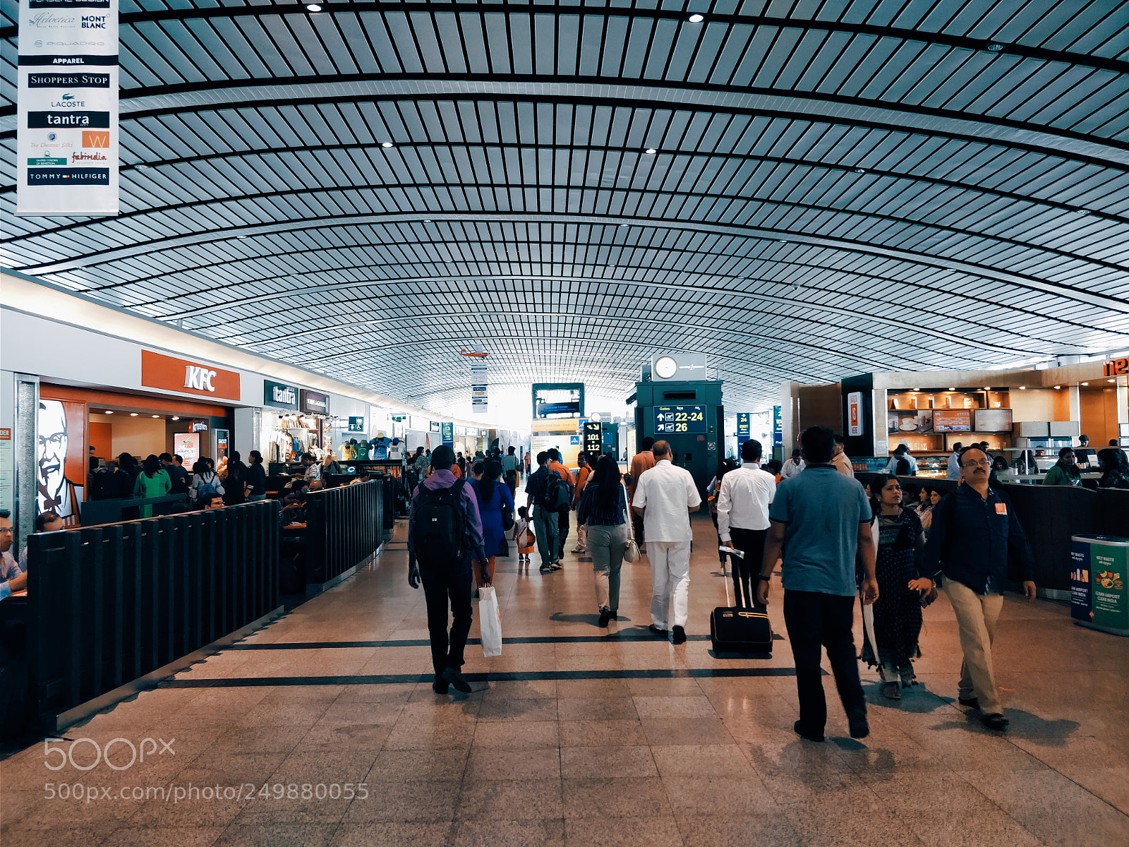 OnePlus 5 sample photo. Rush hour photography