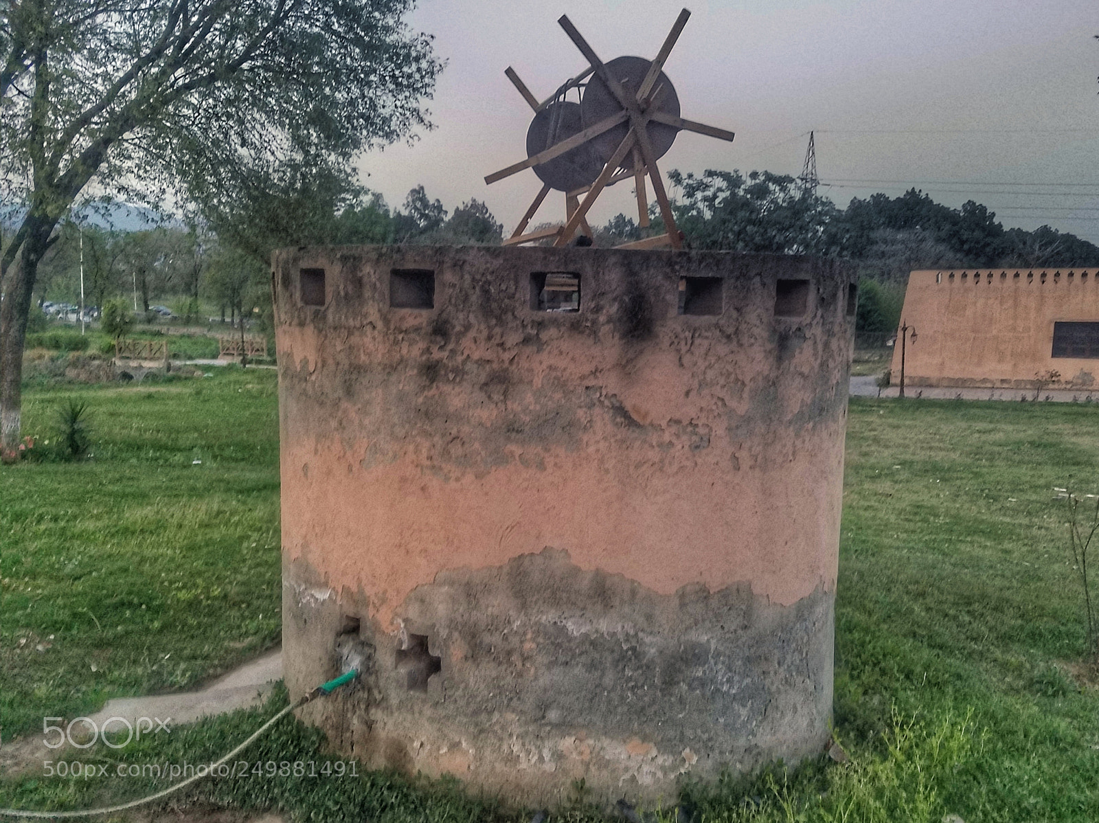 Samsung Galaxy S7 Edge sample photo. An old water well photography