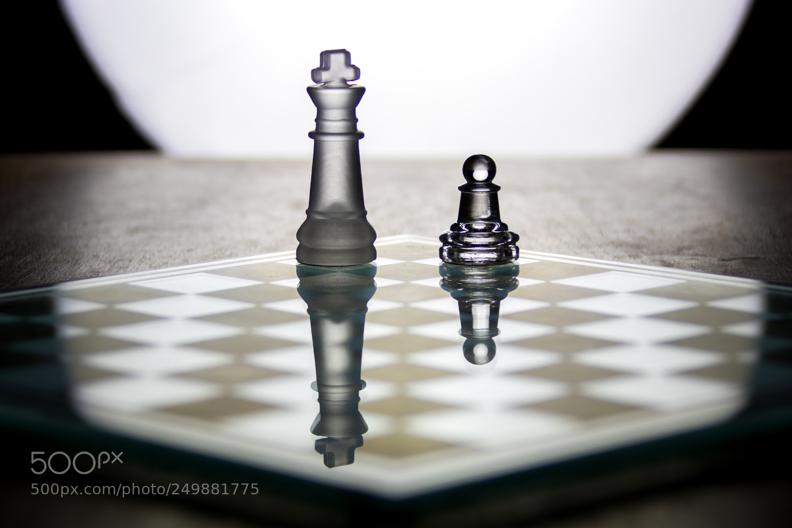 Canon EOS 77D (EOS 9000D / EOS 770D) sample photo. King and pawn photography