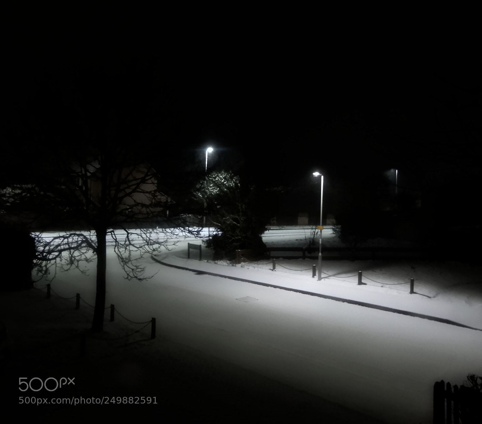 Nikon Coolpix A900 sample photo. Snowy street photography