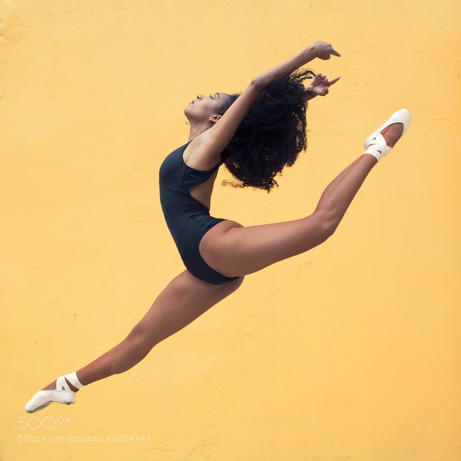 Canon EOS 5D Mark IV sample photo. Air time photography