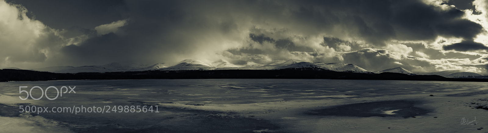 Sony a6300 sample photo. Frozen loch morlich cairngorm photography