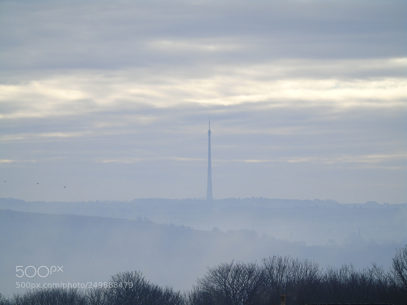 Sony Cyber-shot DSC-H400 sample photo. Emley moor mast in photography