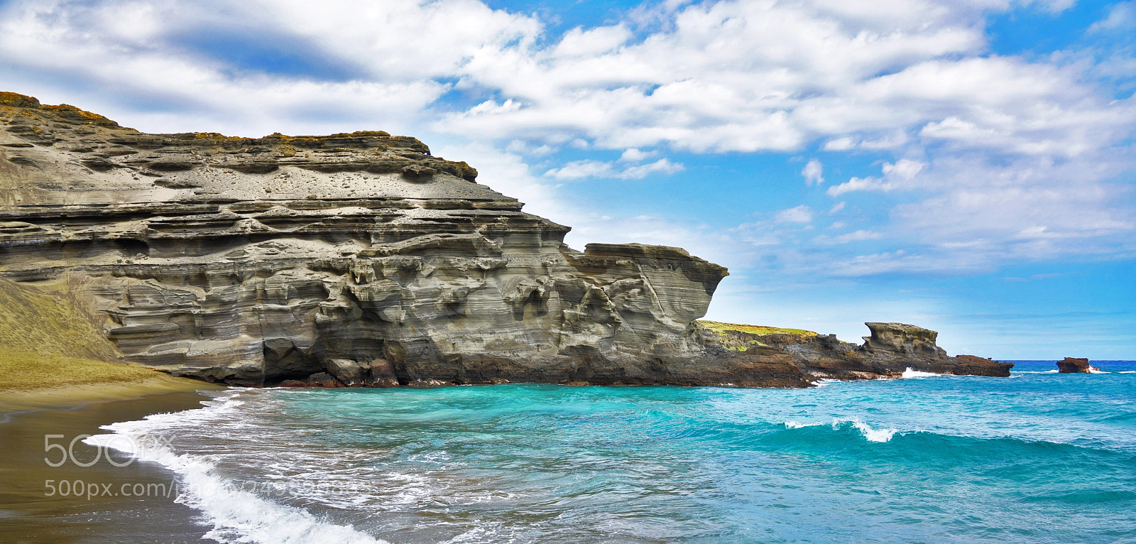 Sony a99 II sample photo. Green sands beach photography