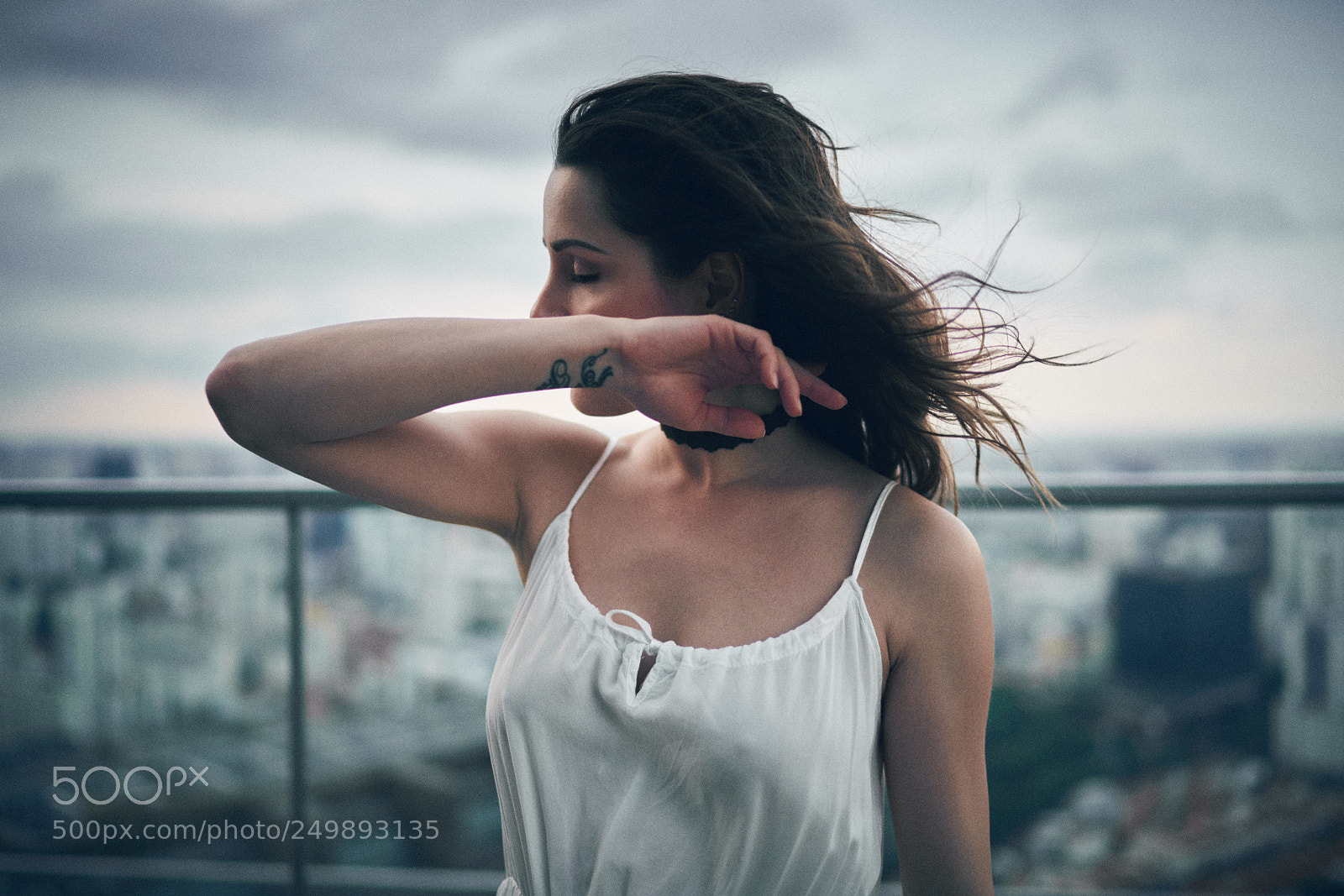 Sony a7R III sample photo. Wipe your tears away photography