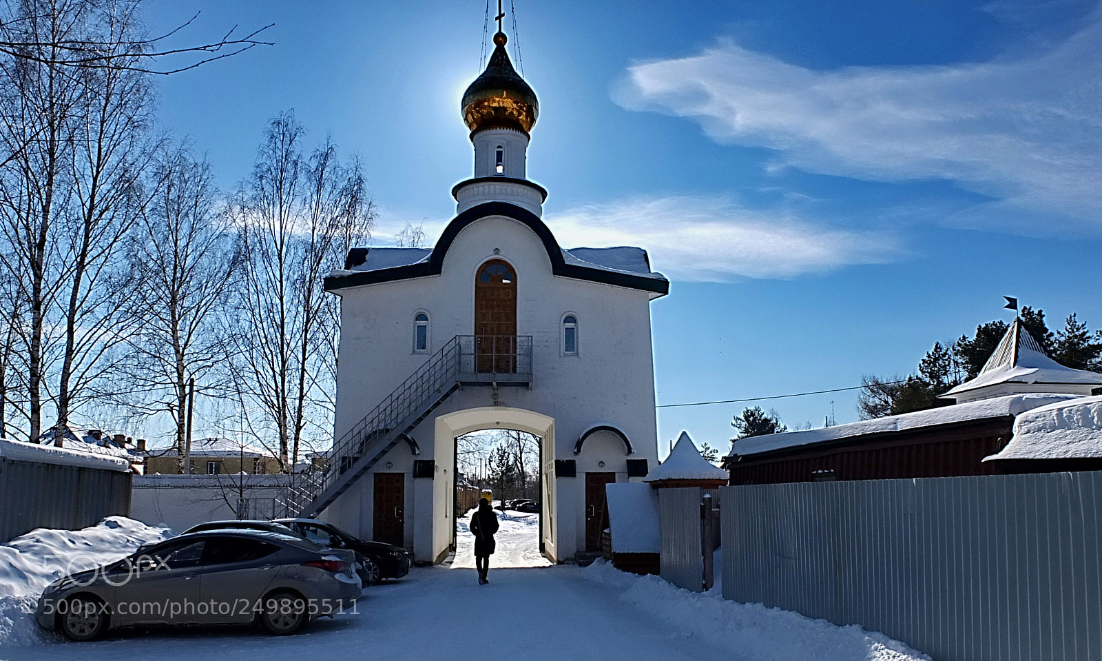 Fujifilm X10 sample photo. вход photography