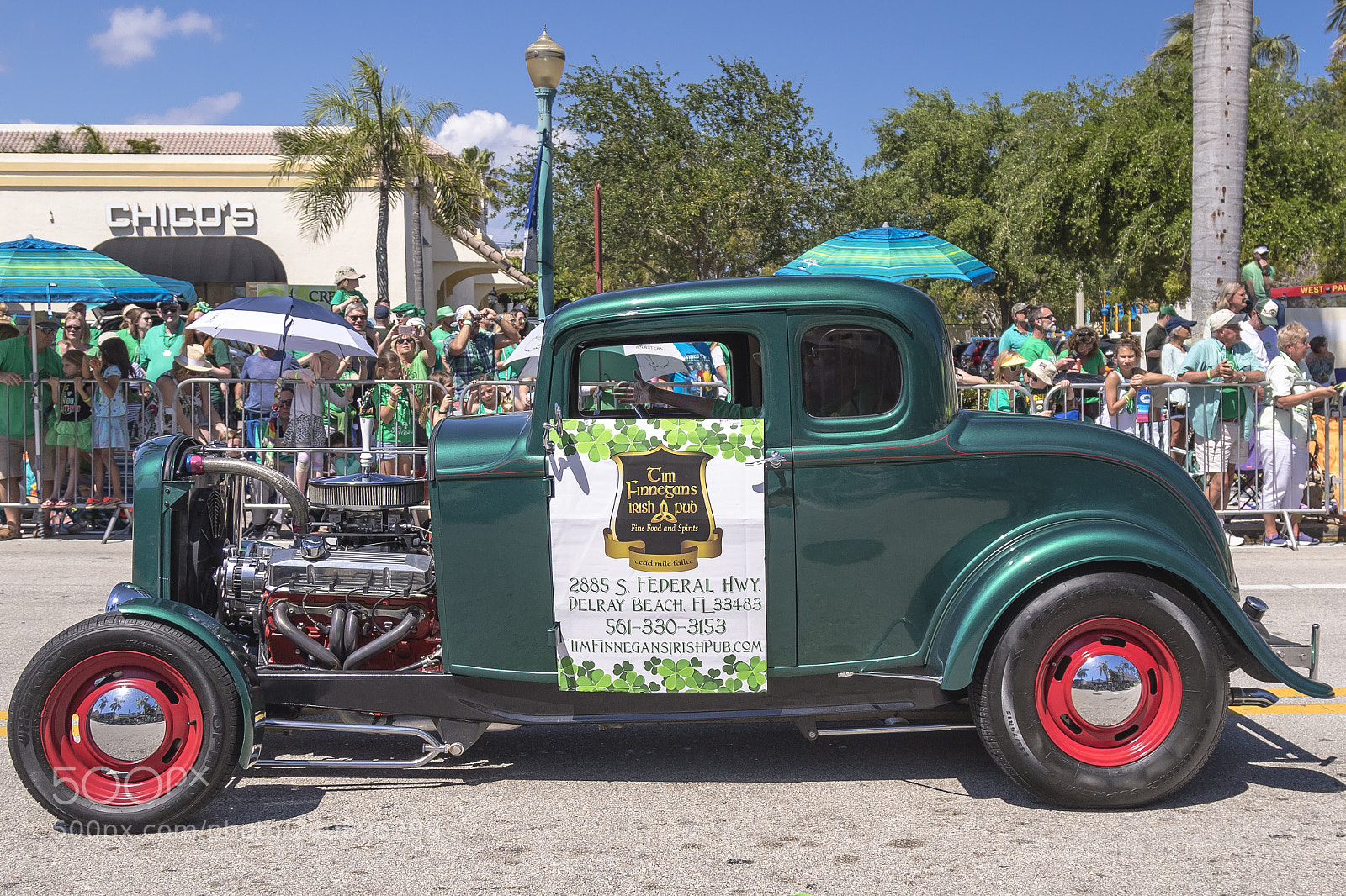 Canon EOS 7D Mark II sample photo. St. patrick day parade photography