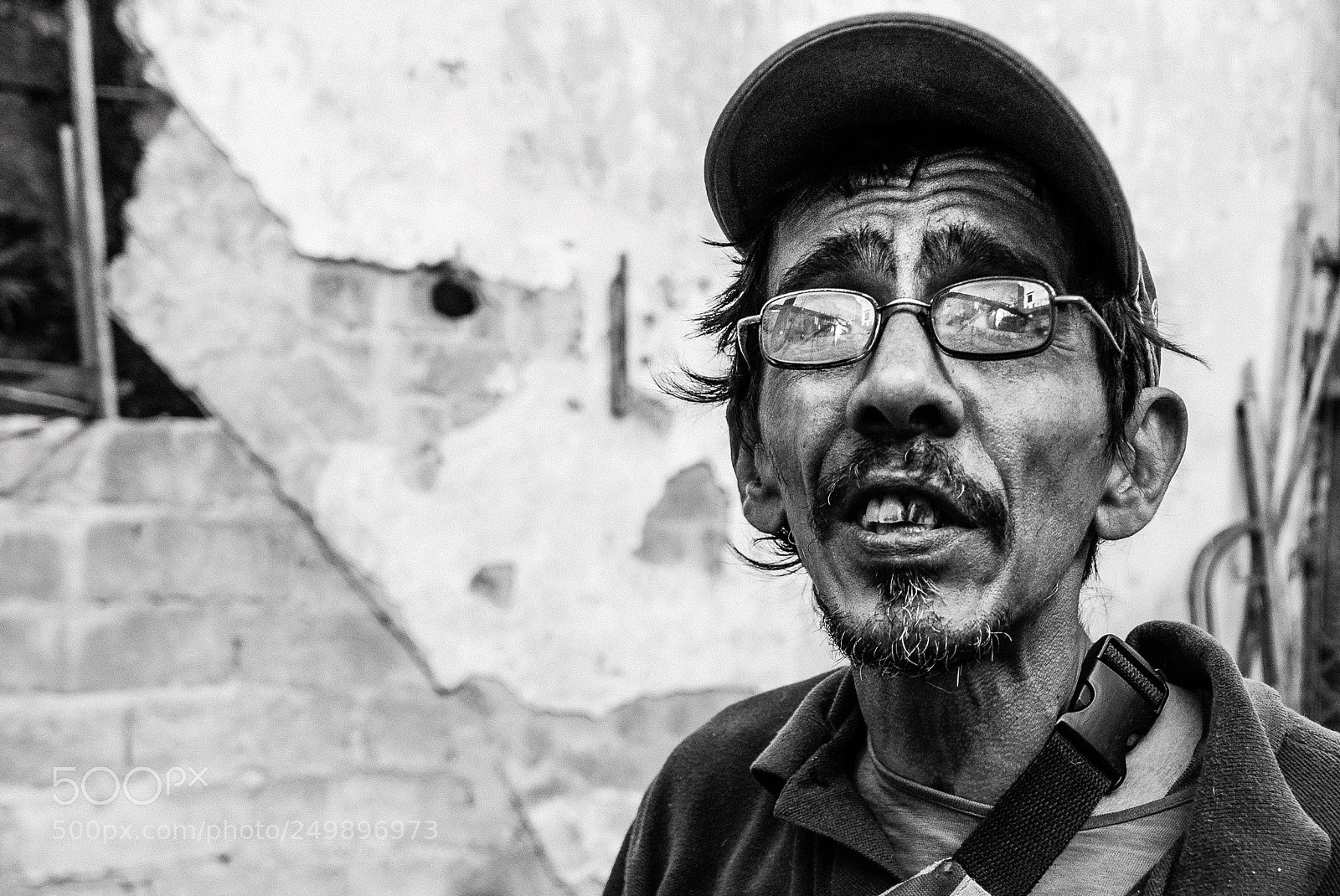 Panasonic Lumix DMC-LX100 sample photo. Havana. real communism ... photography