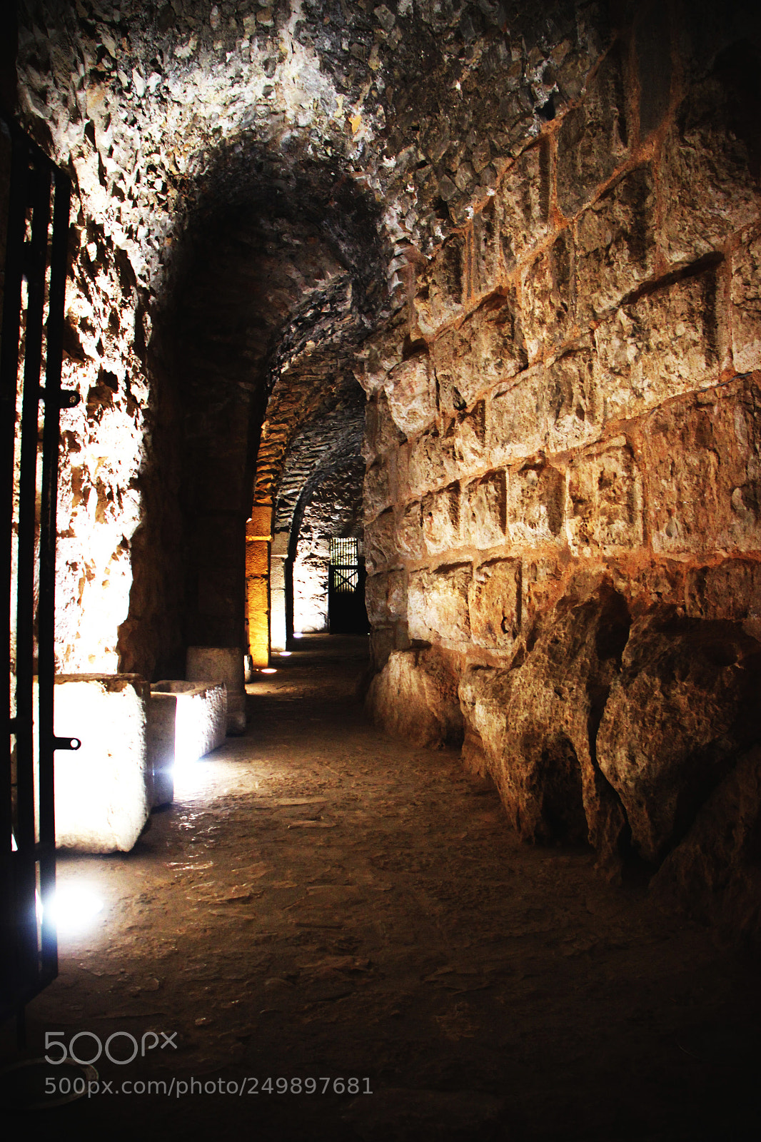 Canon EOS 600D (Rebel EOS T3i / EOS Kiss X5) sample photo. Historical corridor ♥ photography