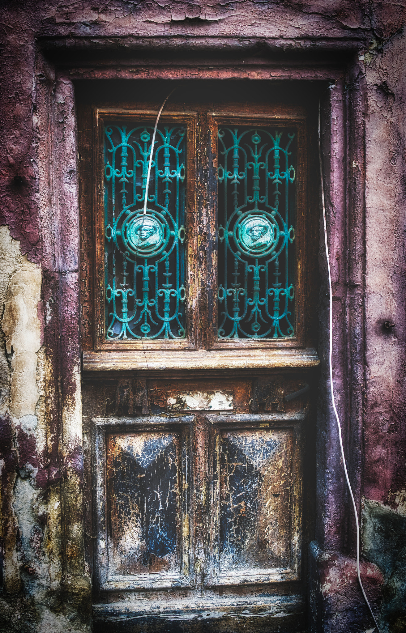 Sony a7R II sample photo. Old door photography