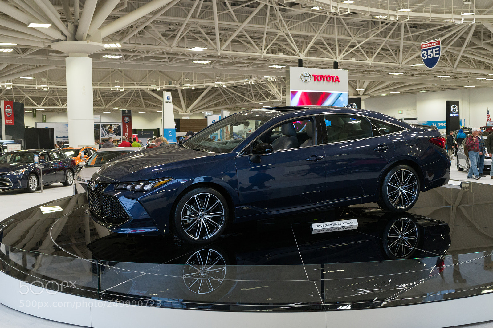 Sony a7R II sample photo. 2019 toyota avalon photography